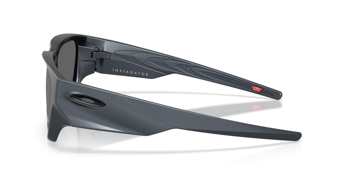 Gafas de sol oakley oo9514 instagator 951403 gris rectangular masculino talla 58mm - Vista de detalle