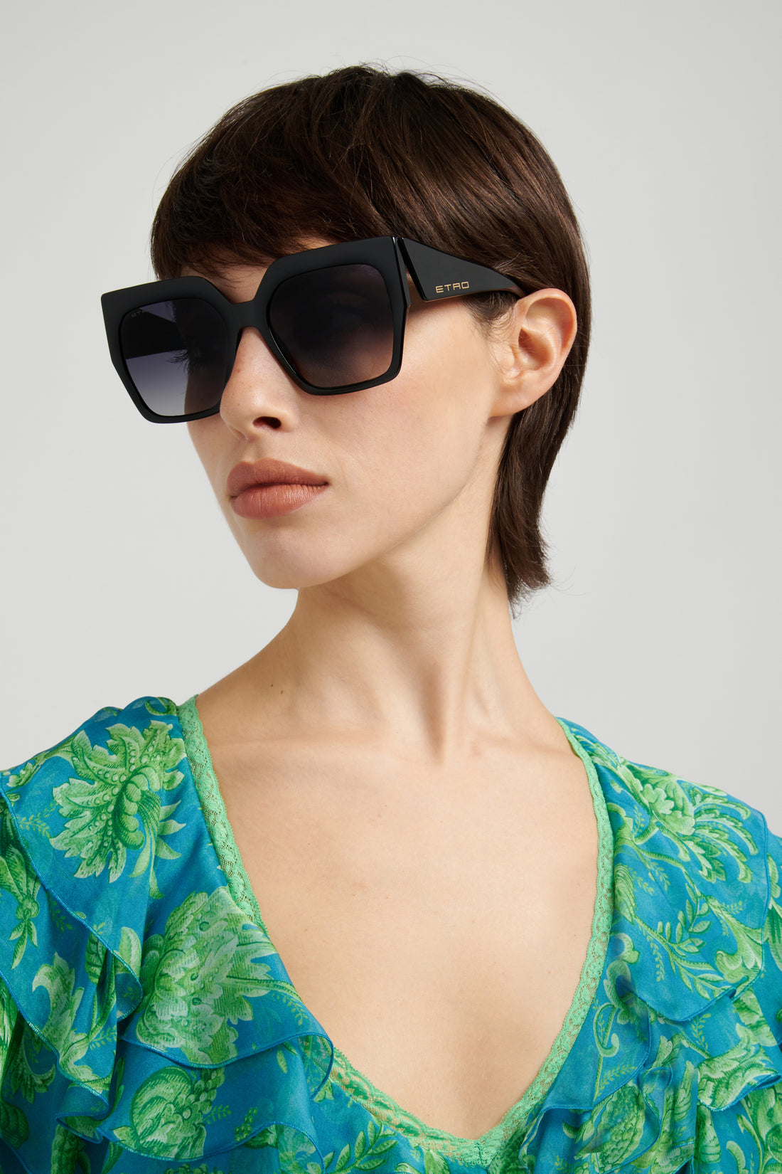 Sunglasses etro 0122/s 807 9o negro square femenino size 57mm - Detailed view