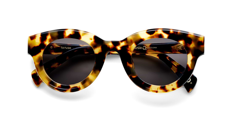 Sunglasses etnia barcelona taylor sun hvgr femenino size 45mm - Detailed view