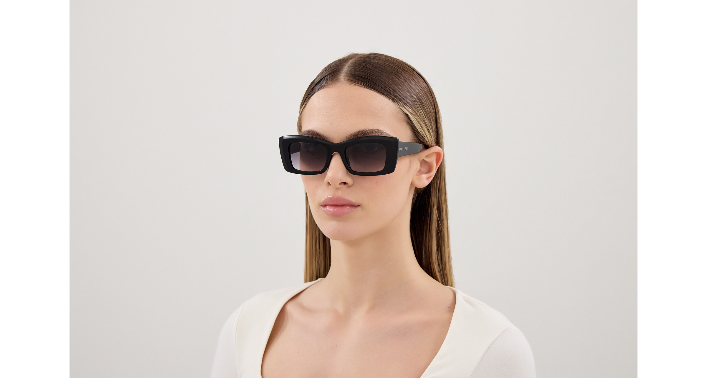 ALEXANDER MCQUEEN AM0526S 001 50