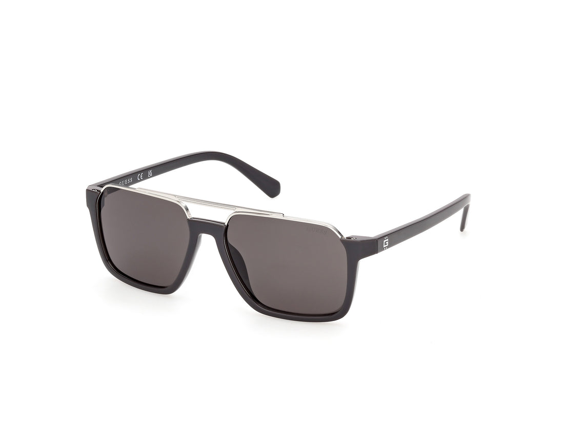 Solglasögon guess gu00366 20a gris navigator masculino storlek 57mm - Huvudvy