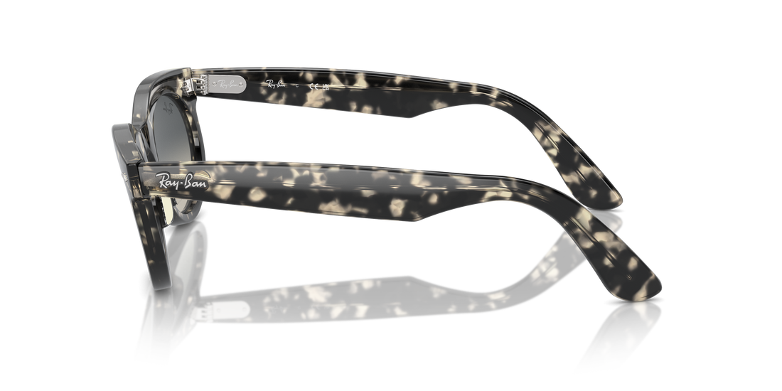 Óculos de sol ray-ban rb2242 wayfarer oval 133371 unisex tamanho 50mm - Vista de detalhe