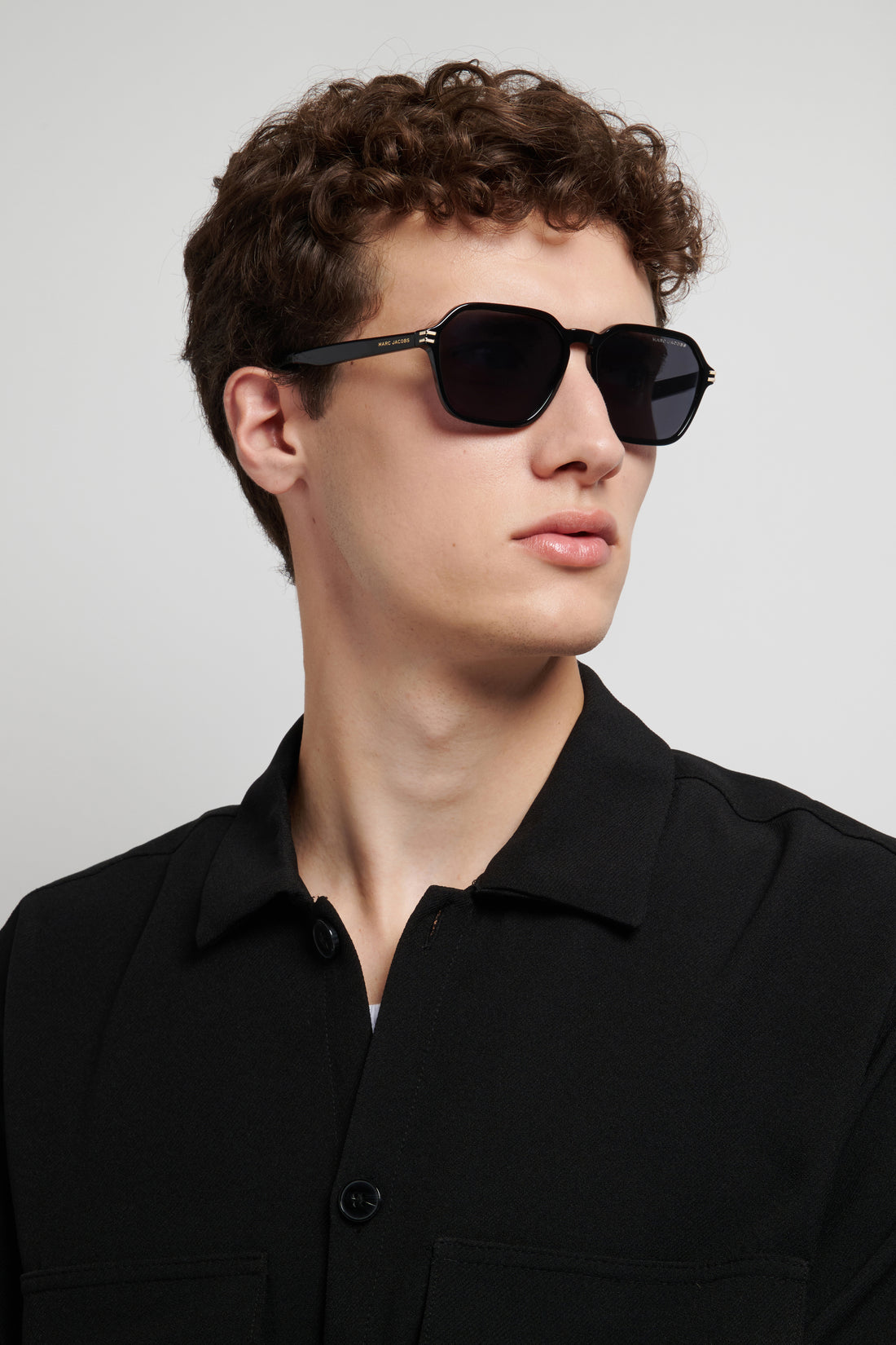 Sonnenbrillen marc jacobs marc 907/s 807 ir negro square masculino größe 58mm - Detailansicht