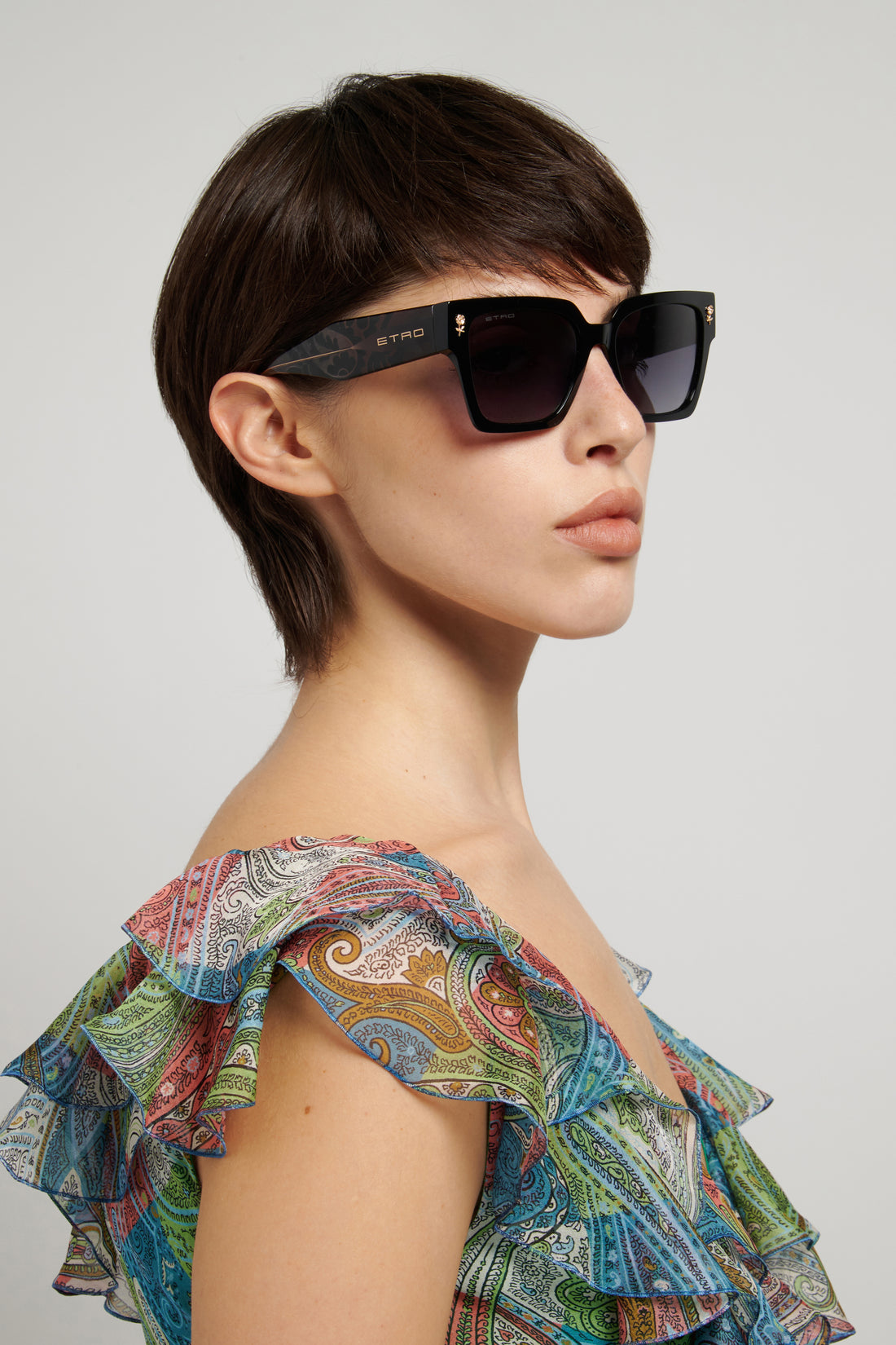 Óculos de sol etro 0128/s 807 9o negro rectangular femenino tamanho 55mm - Vista de detalhe