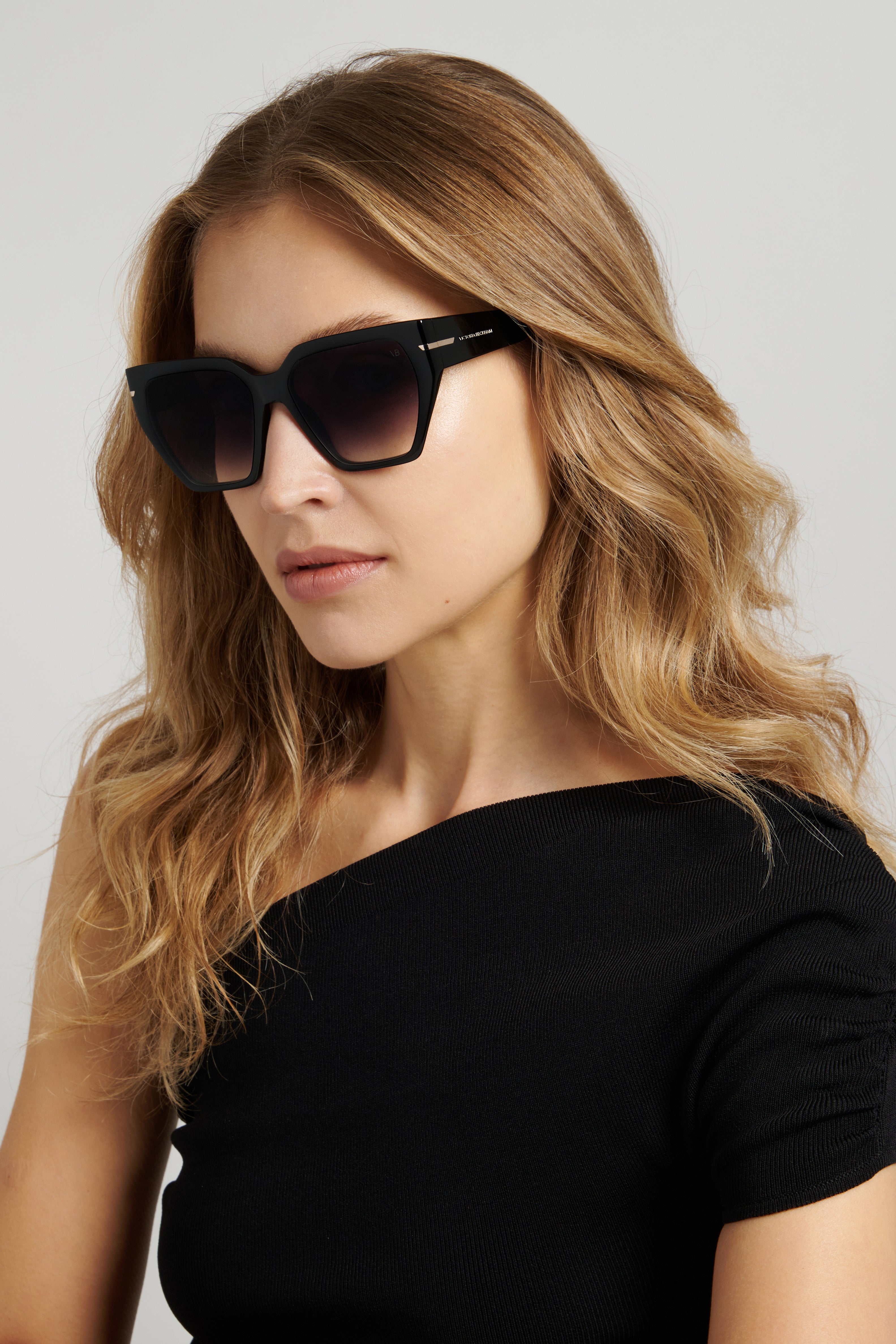 VICTORIA BECKHAM VB 7002/S 807 9O 57