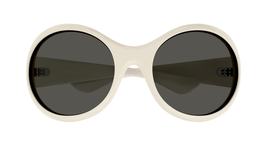 Óculos de sol alexander mcqueen am0592s 008 beige round/oval/panthos unisex tamanho 65mm - Vista de detalhe